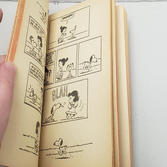 Peanuts Book Who Do You Think You Are, Charlie Brown? - Picture 6 of 6